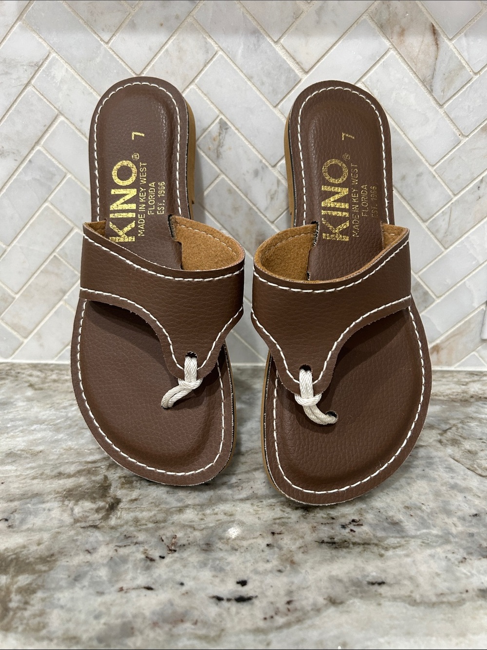 Kino Thong Sandals
